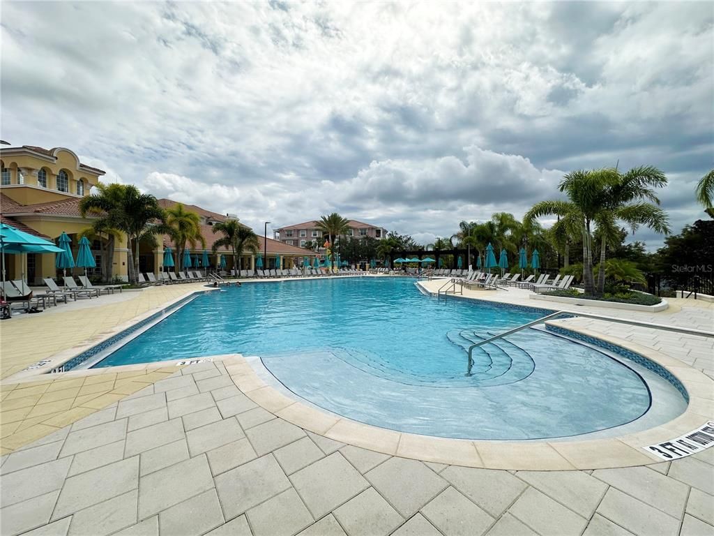 Image 45 of property listing at 5036 SHOREWAY LOOP 30505, Orlando, FL 32819