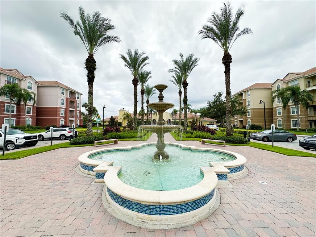 Image 65 of property listing at 5036 SHOREWAY LOOP 30505, Orlando, FL 32819