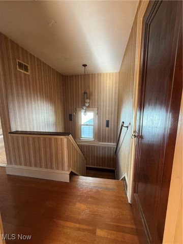 18229 Neff Road, Cleveland, OH 44119