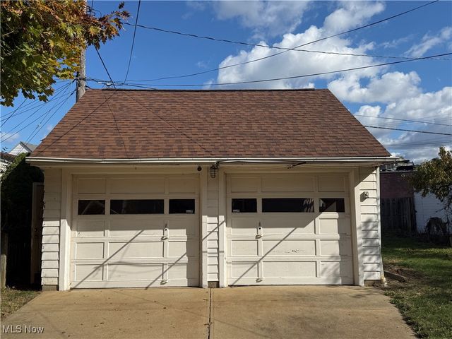 18229 Neff Road, Cleveland, OH 44119