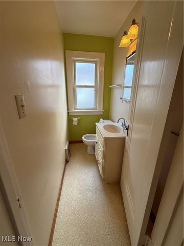 18229 Neff Road, Cleveland, OH 44119