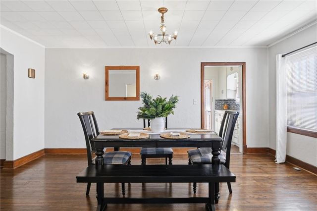 7821 Robinson Street, Overland Park, KS 66204