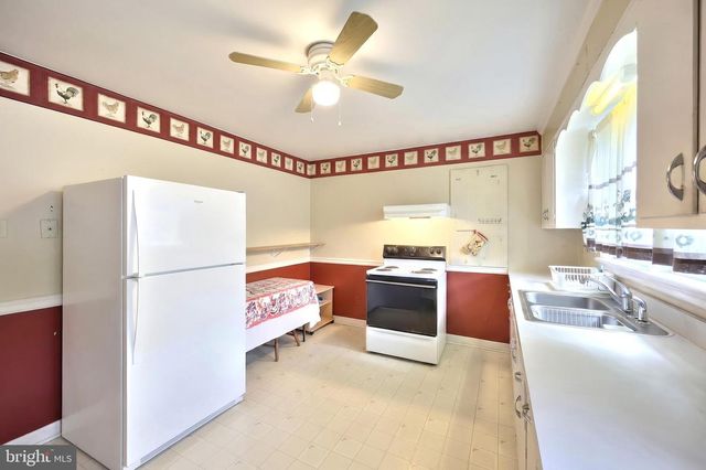 403 E MAPLE ST, Dallastown, PA 17313
