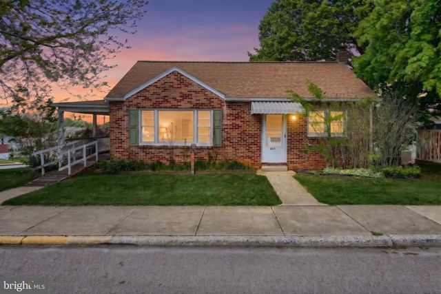 403 E MAPLE ST, Dallastown, PA 17313