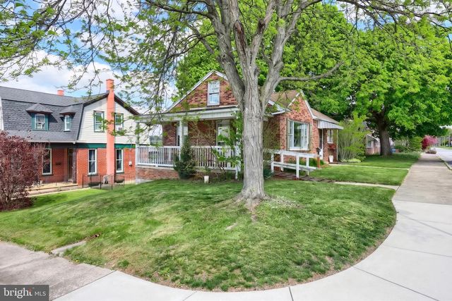 403 E MAPLE ST, Dallastown, PA 17313