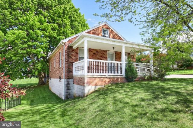 403 E MAPLE ST, Dallastown, PA 17313