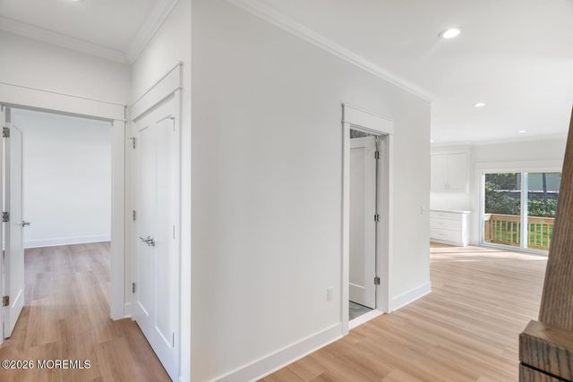 329 Arlington Avenue N, Bayville, NJ 08721