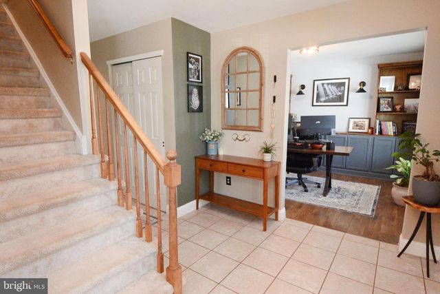 26 BOULDER DR, Sellersville, PA 18960