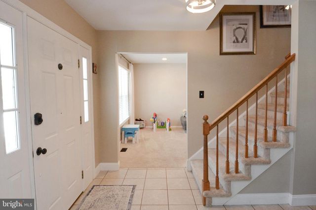 26 BOULDER DR, Sellersville, PA 18960