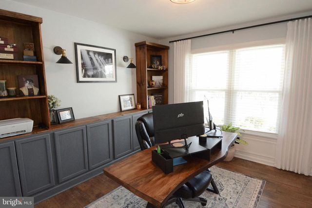 26 BOULDER DR, Sellersville, PA 18960