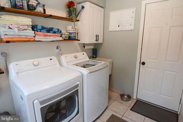 26 BOULDER DR, Sellersville, PA 18960