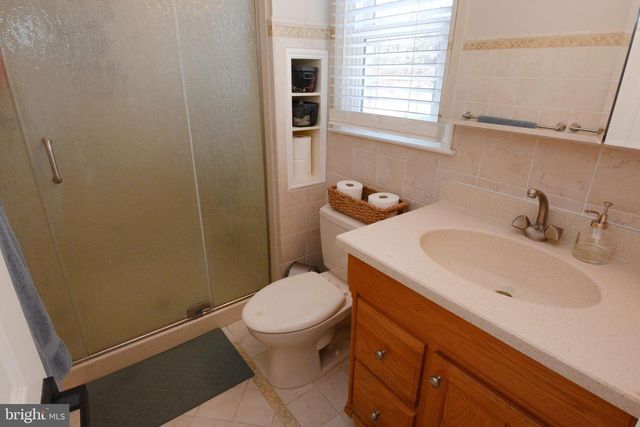 26 BOULDER DR, Sellersville, PA 18960