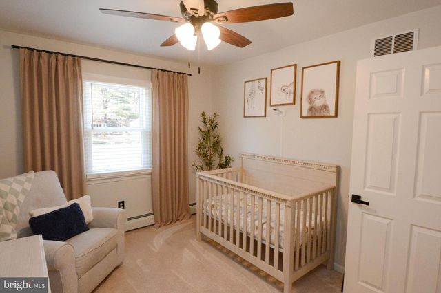 26 BOULDER DR, Sellersville, PA 18960