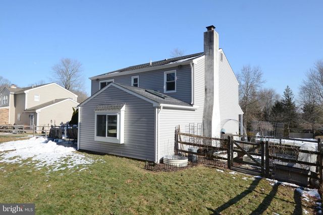 26 BOULDER DR, Sellersville, PA 18960