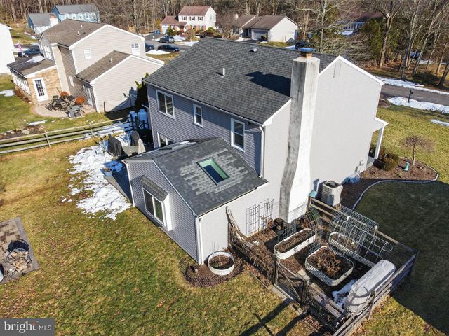 26 BOULDER DR, Sellersville, PA 18960