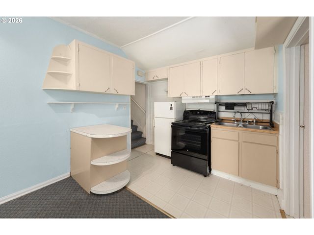 4320 Se HAWTHORNE Blvd, Portland, OR 97215