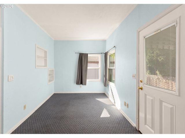 4320 Se HAWTHORNE Blvd, Portland, OR 97215
