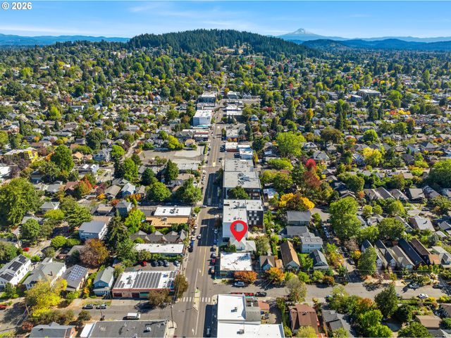 4320 Se HAWTHORNE Blvd, Portland, OR 97215