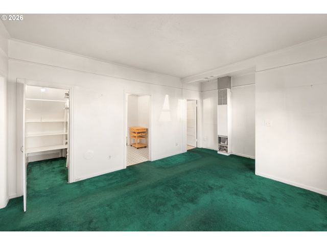 4320 Se HAWTHORNE Blvd, Portland, OR 97215
