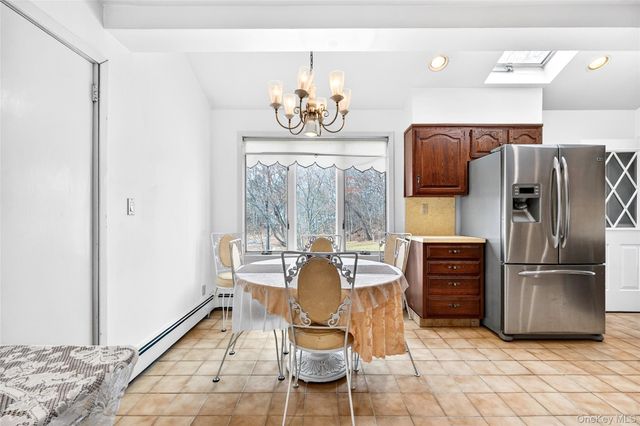 19 Indian Trail, White Plains, NY 10603