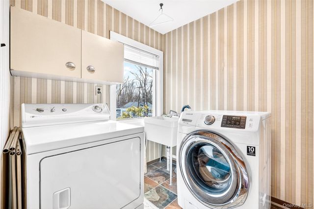 19 Indian Trail, White Plains, NY 10603