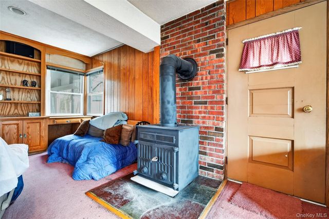 19 Indian Trail, White Plains, NY 10603