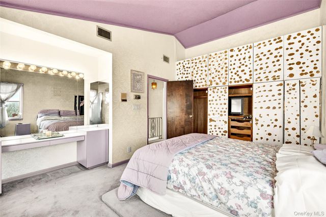 19 Indian Trail, White Plains, NY 10603