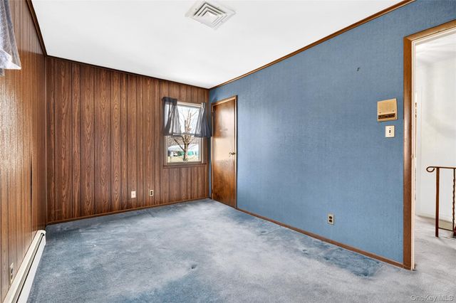 19 Indian Trail, White Plains, NY 10603