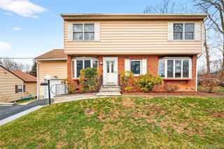 19 Indian Trail, White Plains, NY 10603