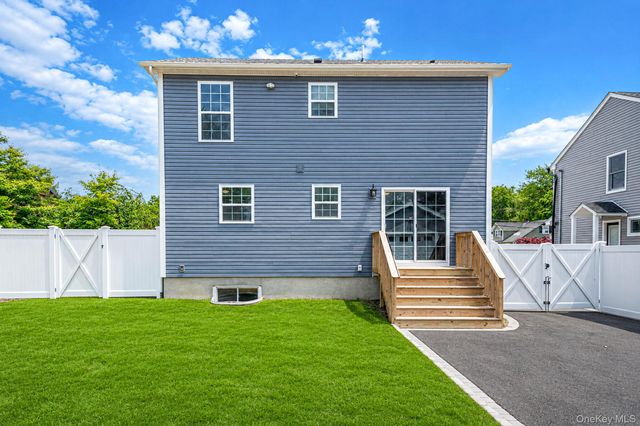 25 First Street W, Patchogue, NY 11772