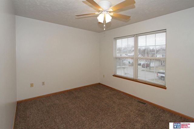 2404 Ramsey Road, Lincoln, NE 68528