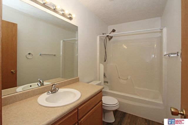 2404 Ramsey Road, Lincoln, NE 68528