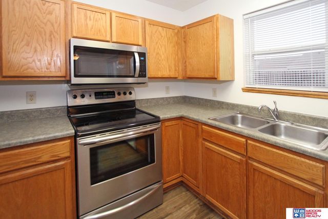 2404 Ramsey Road, Lincoln, NE 68528