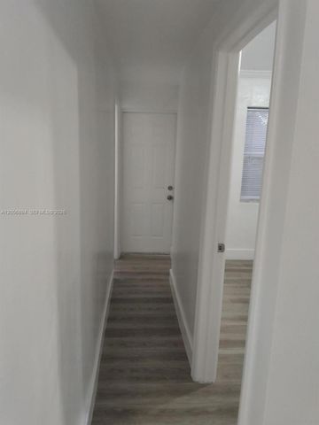 2025 NW 91 2025 2025, Miami, FL 33147