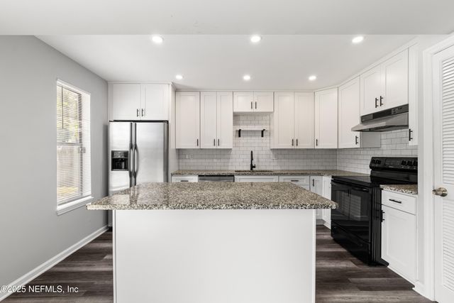 2607 SANDY HOLLOW Drive, Middleburg, FL 32068