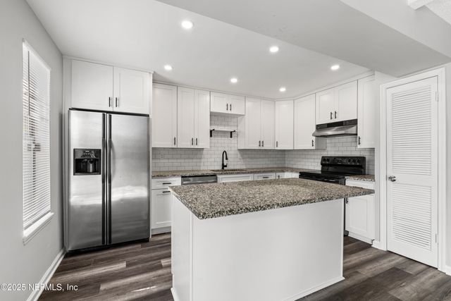 2607 SANDY HOLLOW Drive, Middleburg, FL 32068