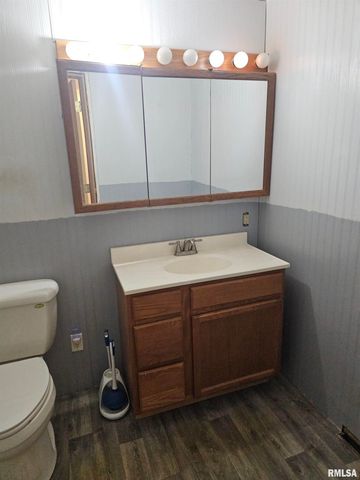 1604 SPRINGFIELD Road, East Peoria, IL 61611