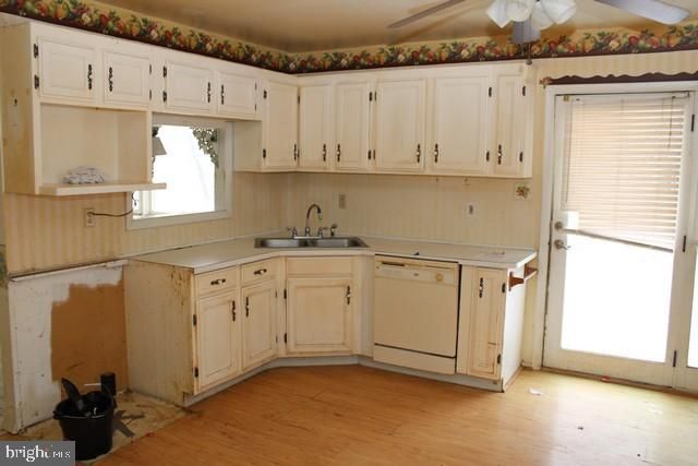 12228 BLUE MOUNTAIN AVENUE, Waynesboro, PA 17268