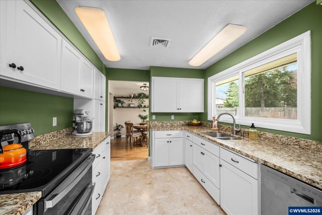 77038 Westridge Av, Westfir, OR 97492