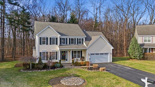 8 Cathywood Court, Clifton Park, NY 12065