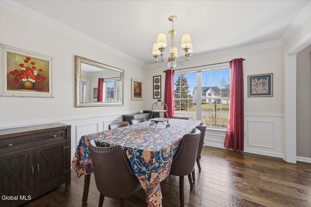 8 Cathywood Court, Clifton Park, NY 12065