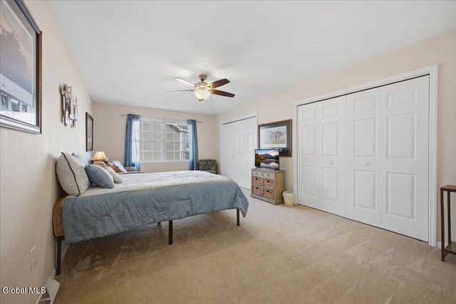 8 Cathywood Court, Clifton Park, NY 12065