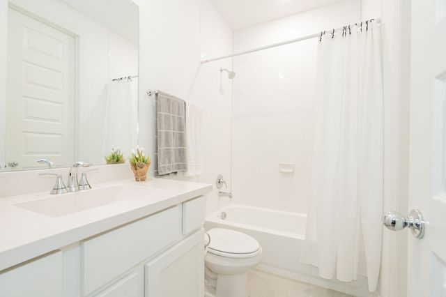 1925 Braided Mane Avenue, Aubrey, TX 76227