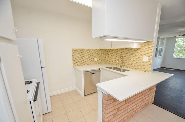 8810 Ilona Lane 2, Houston, TX 77025