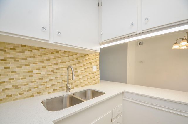 8810 Ilona Lane 2, Houston, TX 77025