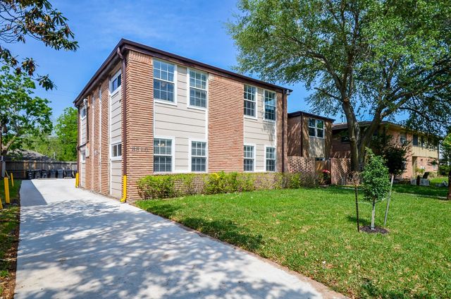 8810 Ilona Lane 2, Houston, TX 77025