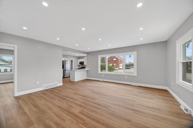 1718 W 56TH Street, Erie, PA 16509