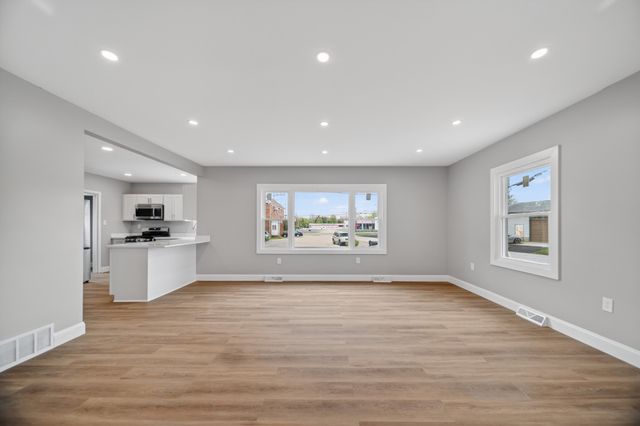 1718 W 56TH Street, Erie, PA 16509
