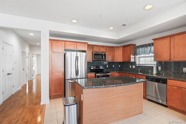 305 Egrets Landing, Carmel, NY 10512