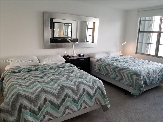 5161 Collins Ave 1715, Miami Beach, FL 33140